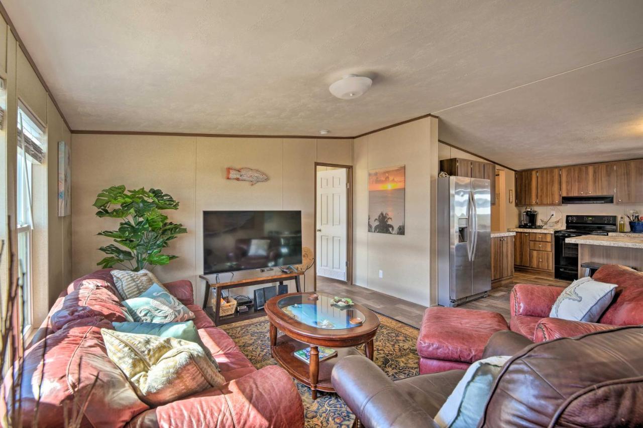 Quaint Port Oconnor Home - 3 Mi To Beach! Port O'Connor Extérieur photo