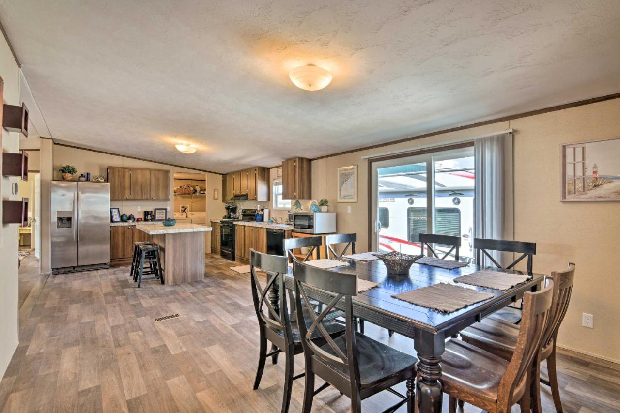 Quaint Port Oconnor Home - 3 Mi To Beach! Port O'Connor Extérieur photo