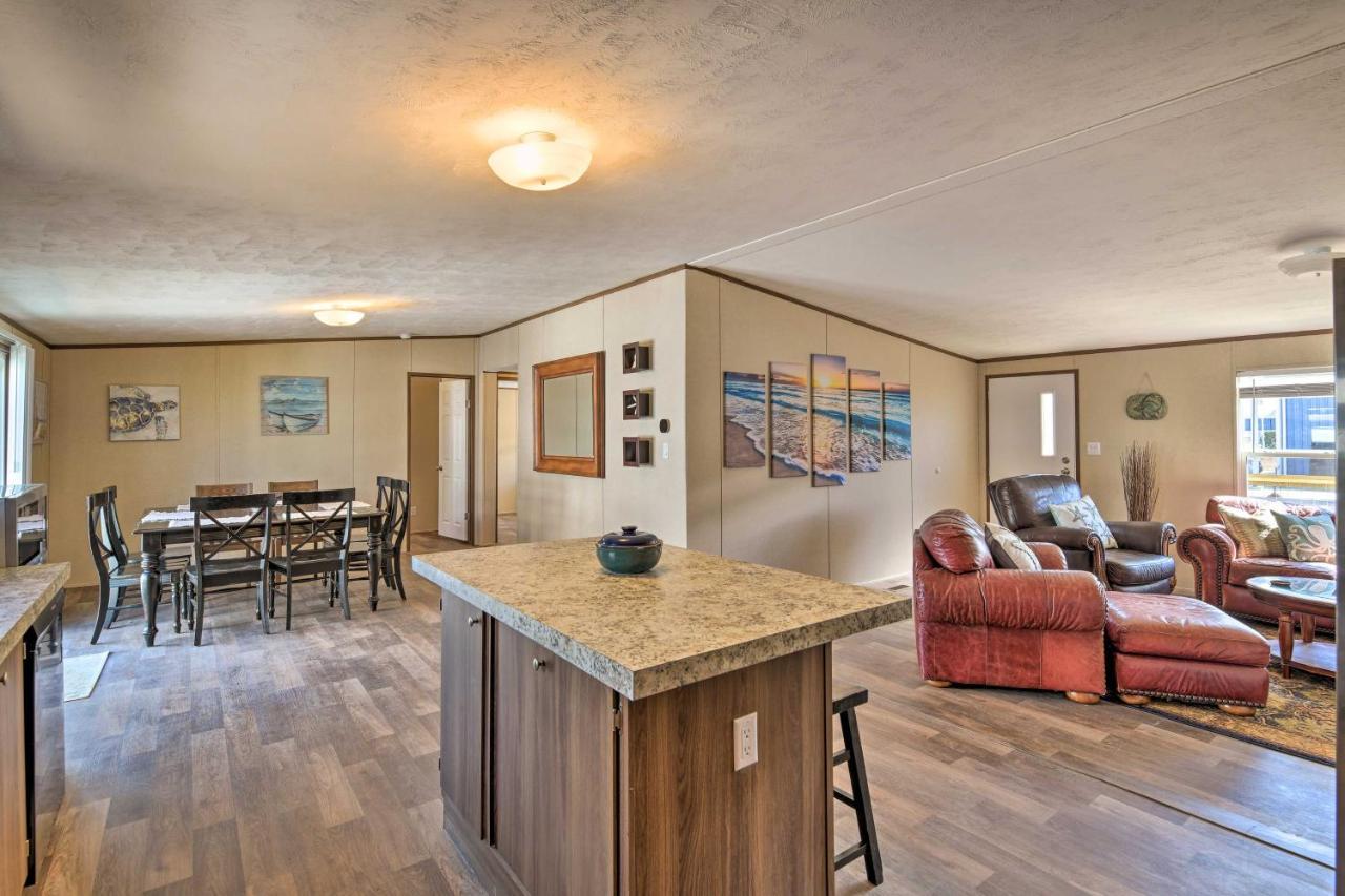 Quaint Port Oconnor Home - 3 Mi To Beach! Port O'Connor Extérieur photo